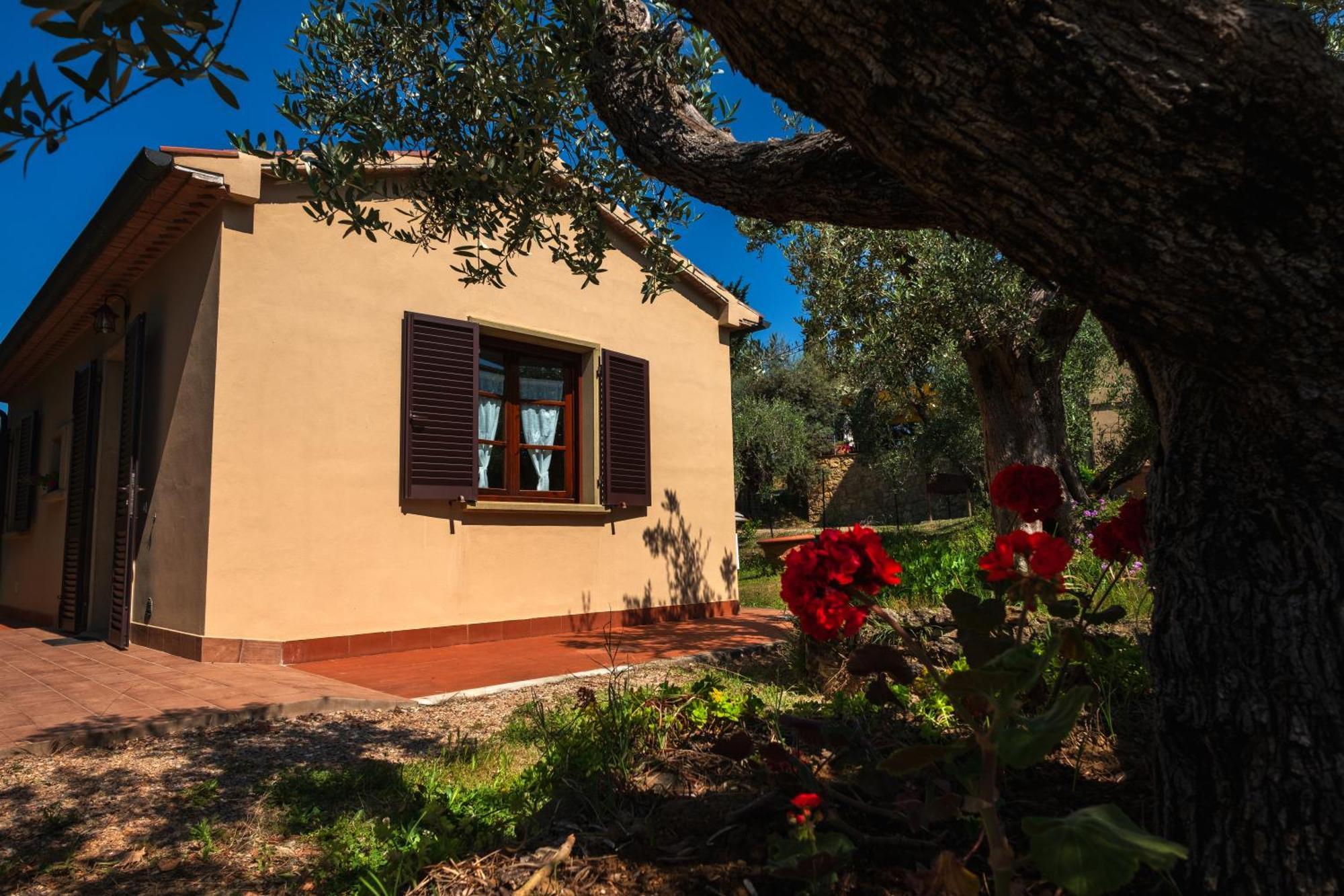 Agriturismo I Cerroni モンテスクダイオ エクステリア 写真