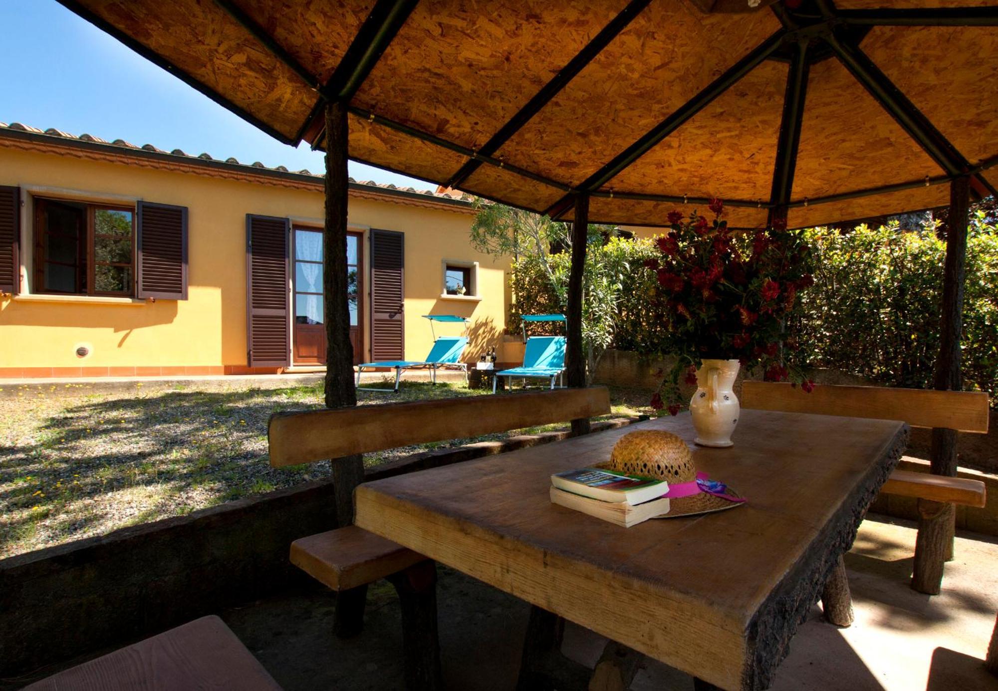 Agriturismo I Cerroni モンテスクダイオ エクステリア 写真